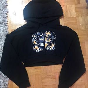 Urban planet, black crop sweater with yellow, white design made in China